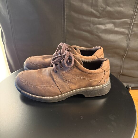 ECCO Brown Leather Lace-Up Shoes Classic Comfort Style - Picture 2 of 5
